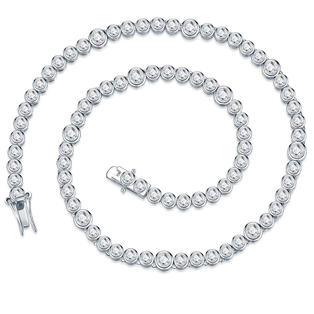 A Luxurious And Fashionable Minimalist Jewelry Pendant Necklace Featuring Top-quality Moissanite, Made Of S925 Silver Electroplated With Platinum.