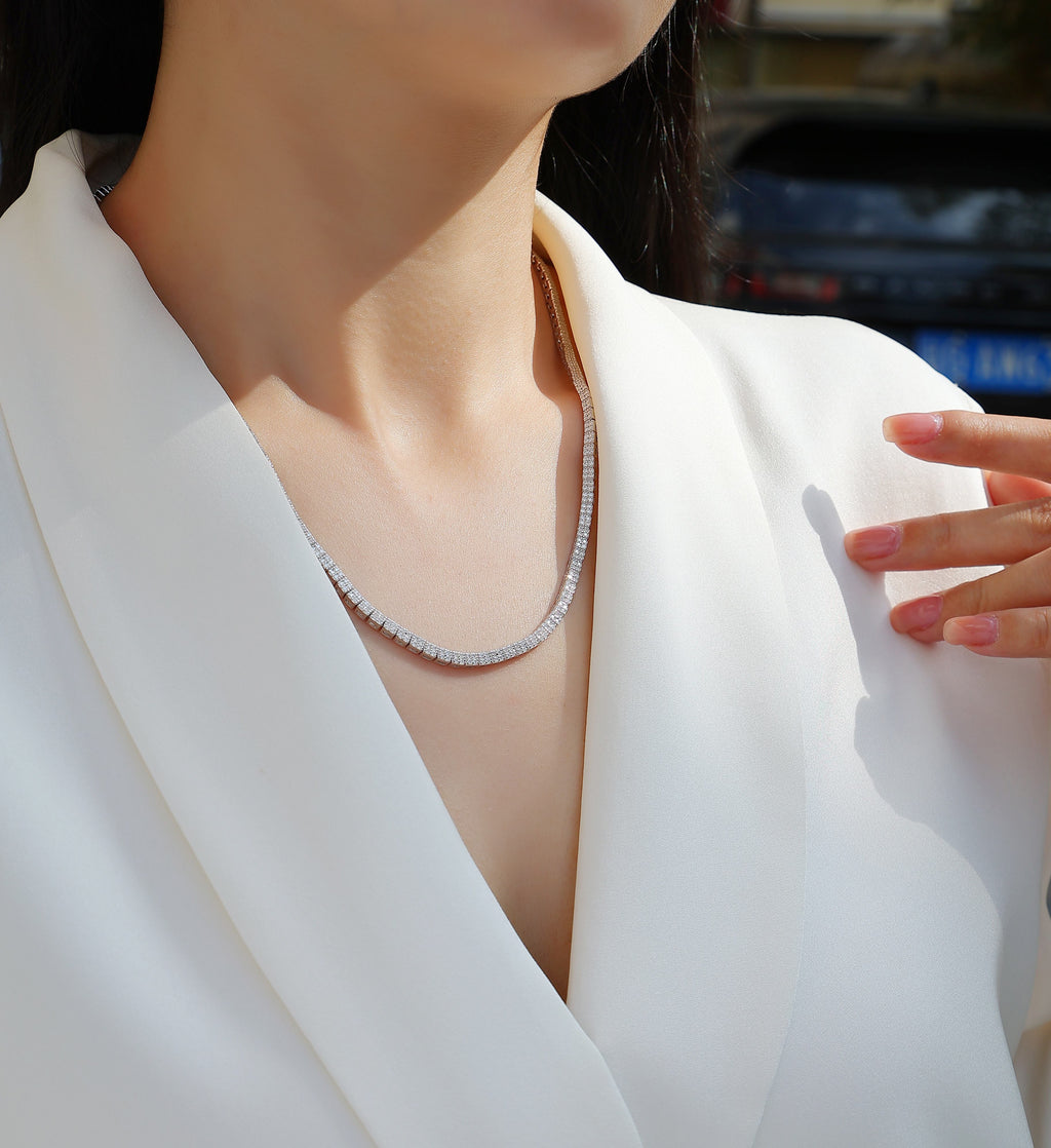 Winter Lake - Luxurious And Fashionable Light Luxury Jewelry Necklace Pendant Set With Top-quality Moissanite, S925 Silver Electroplated Platinum