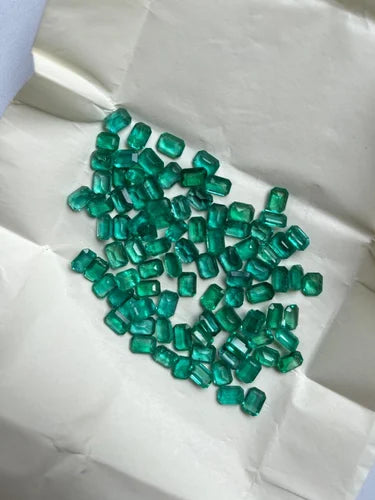 Natural Green Emerald Oval Shape – Certified Loose Precious Gemstone | High Quality Polished Emerald for Jewelry