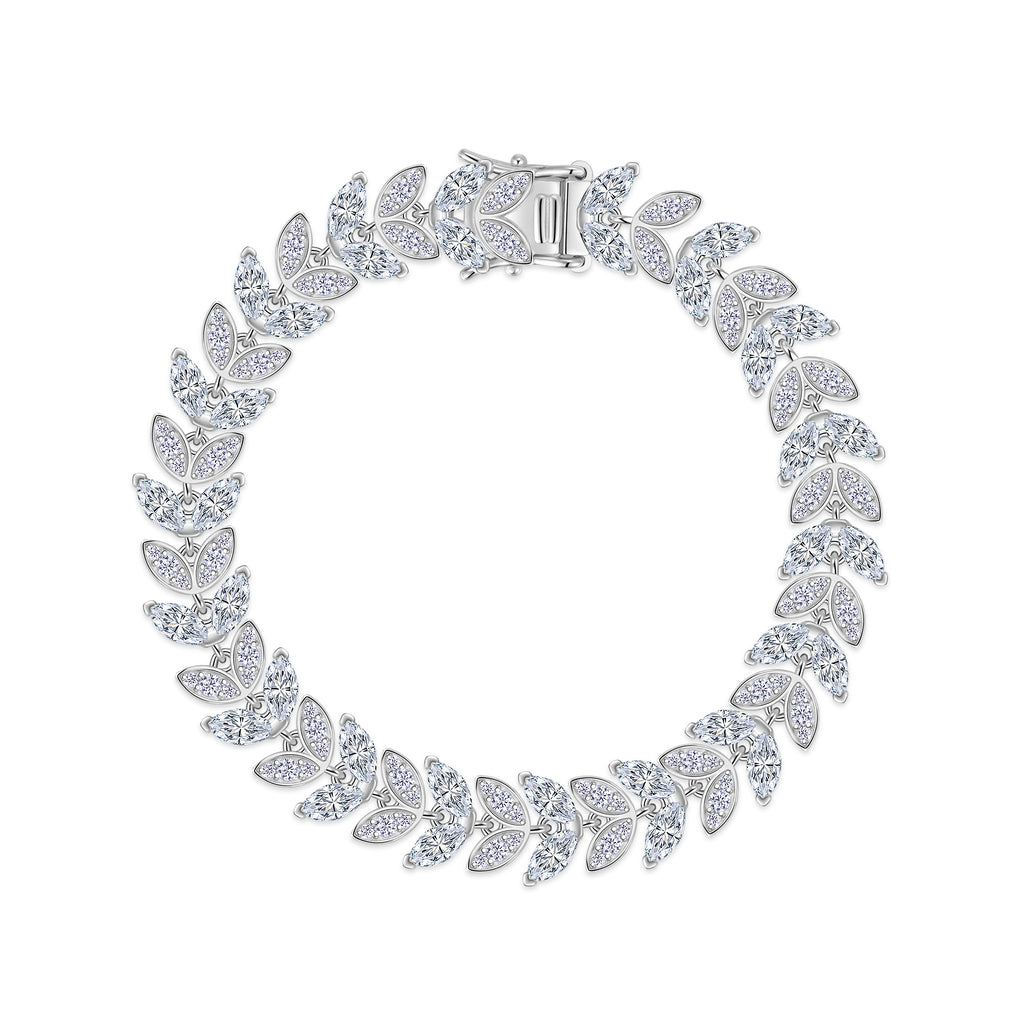 A Luxurious And Fashionable Minimalist Jewelry Bracelet Featuring Top-quality Moissanite, Made Of S925 Silver Electroplated With Platinum.